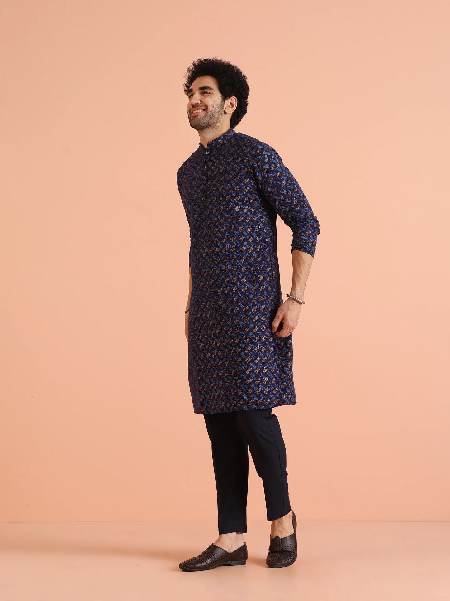 Men Navy Blue Printed Abstract Kurta