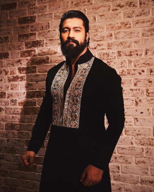 Vicky Kaushal in Black Embroidered Wedding Kurta